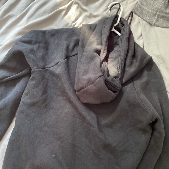 SMALL NIKE HOODIE - Picture 2 of 3